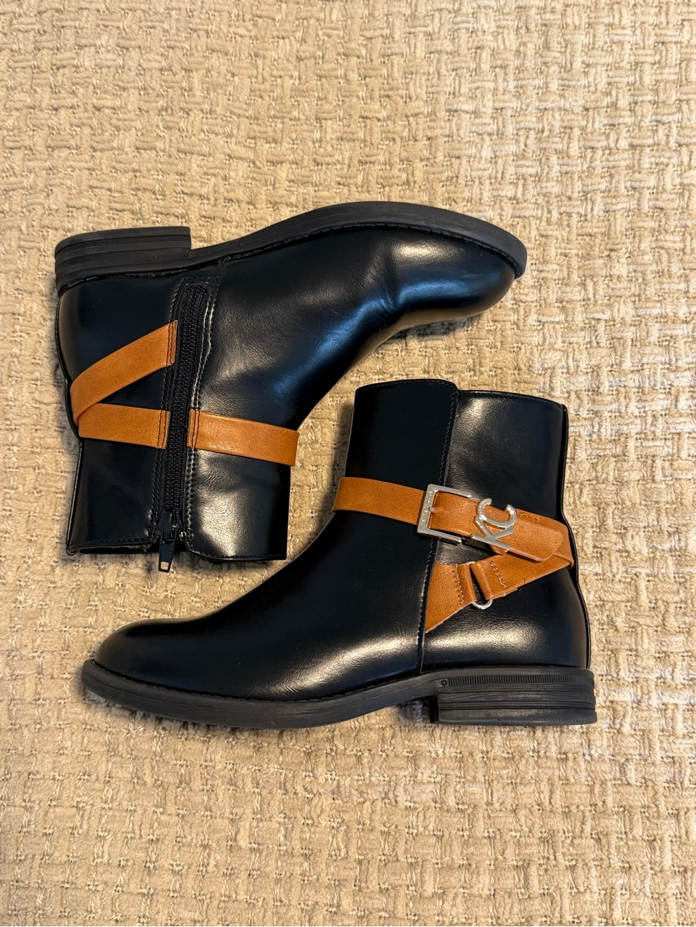 Kenneth Cole Black and Tan Kids Leather Ankle Boots